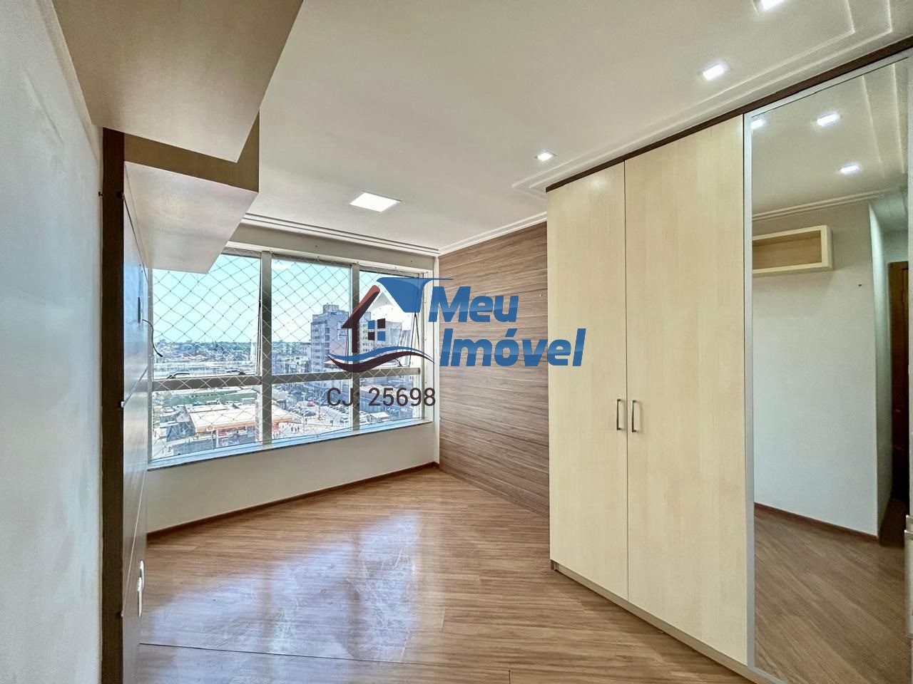 Apartamento à venda com 2 quartos, 70m² - Foto 11