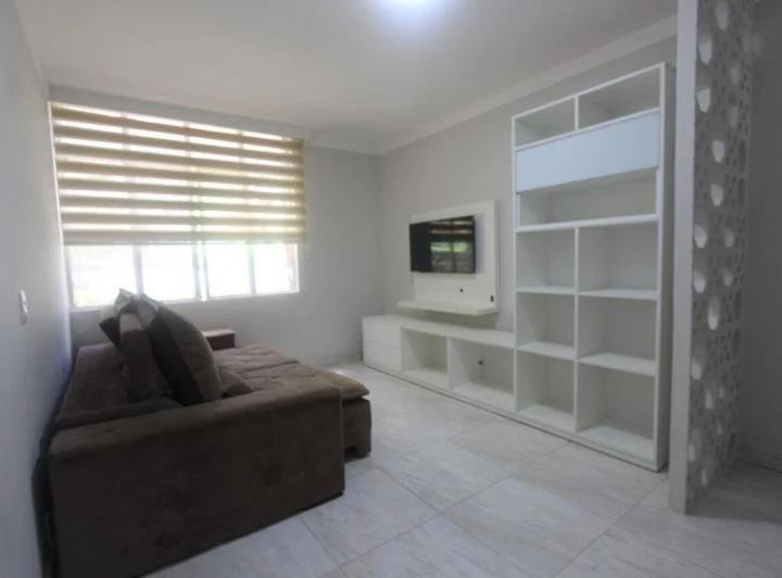 Apartamento à venda com 2 quartos, 65m² - Foto 3