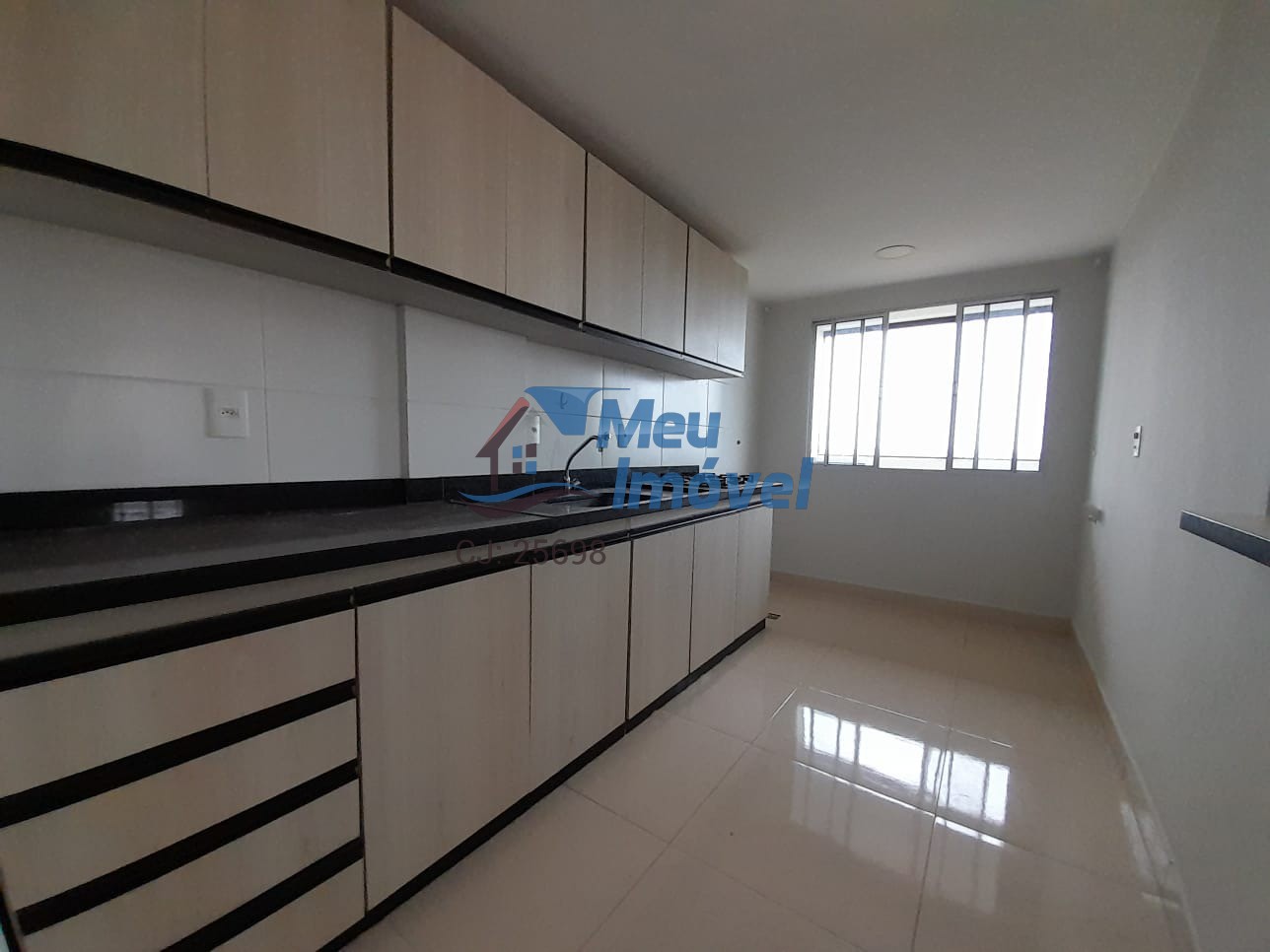 Apartamento à venda com 3 quartos, 95m² - Foto 10