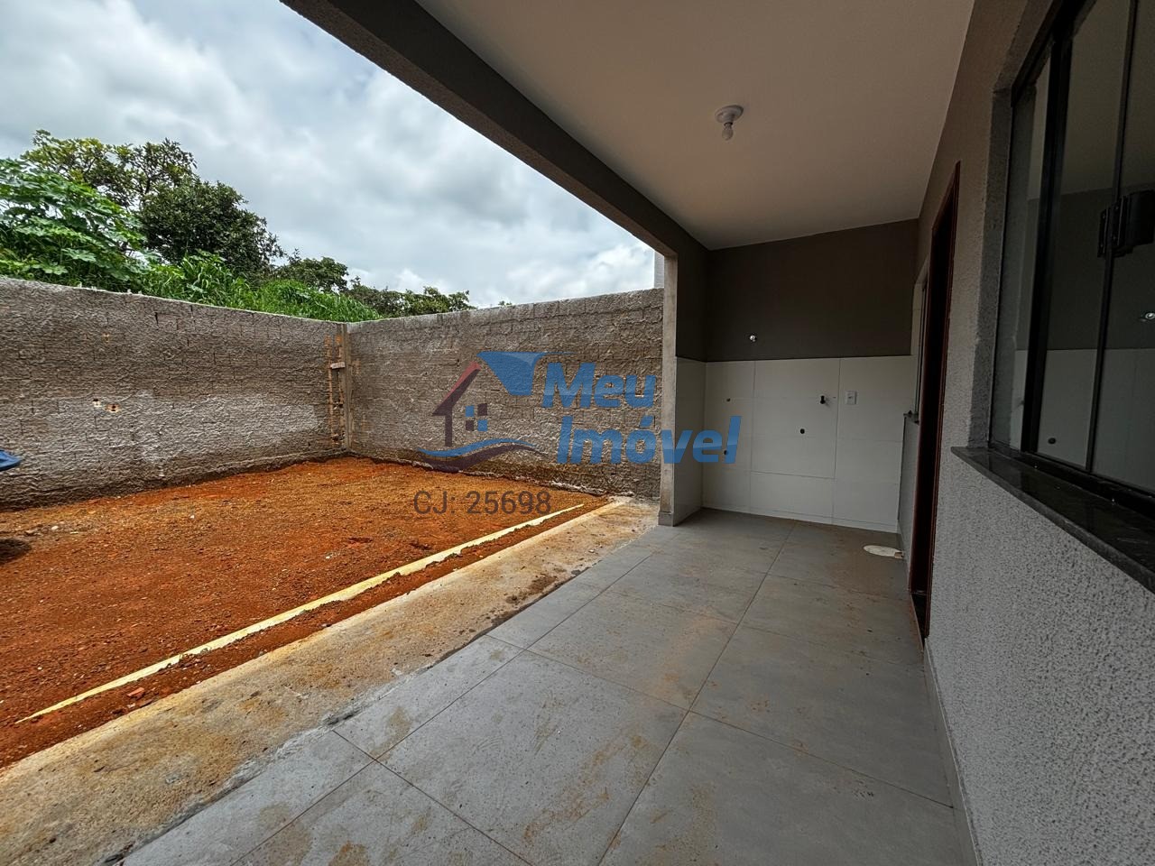 Casa à venda com 2 quartos, 70m² - Foto 18