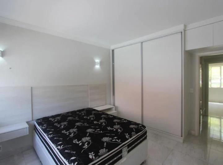 Apartamento à venda com 2 quartos, 65m² - Foto 32