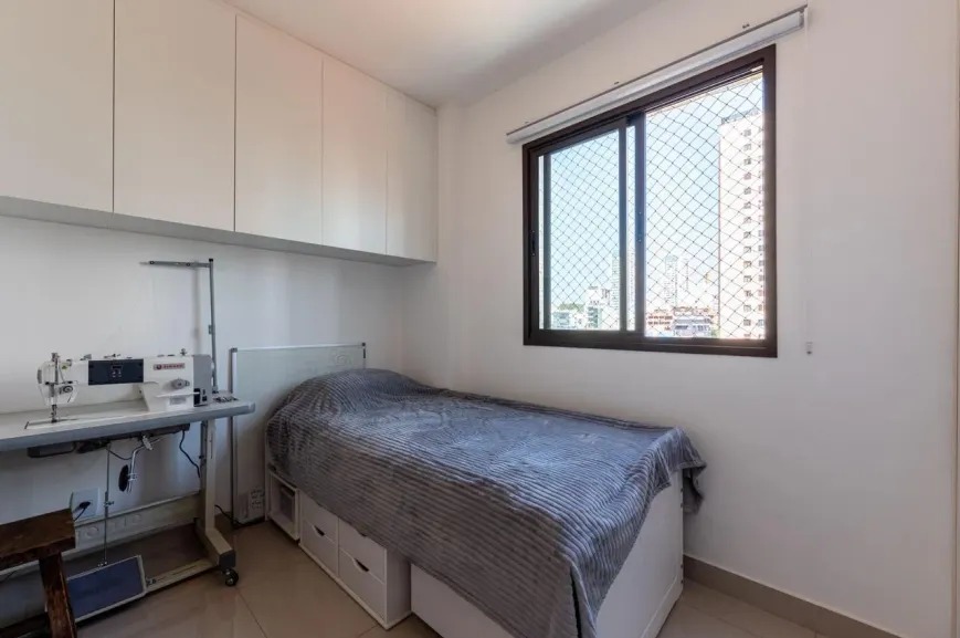 Apartamento à venda com 2 quartos, 62m² - Foto 11