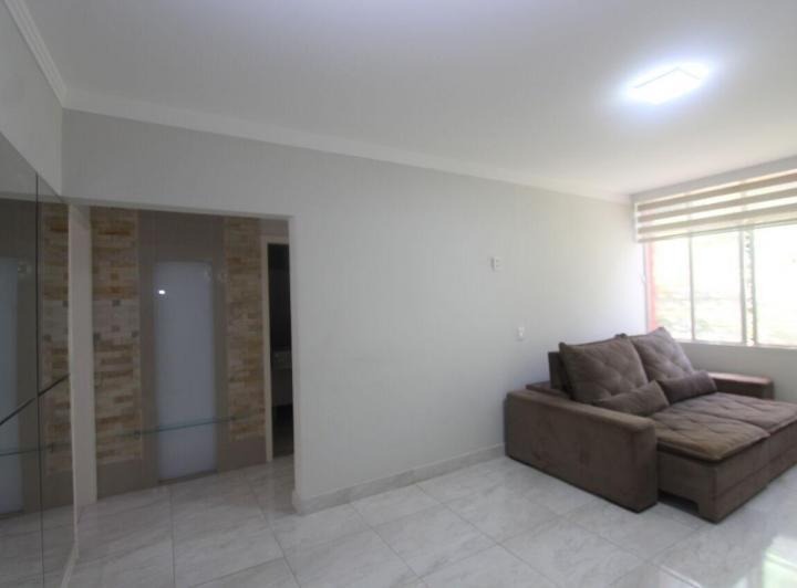 Apartamento à venda com 2 quartos, 65m² - Foto 1