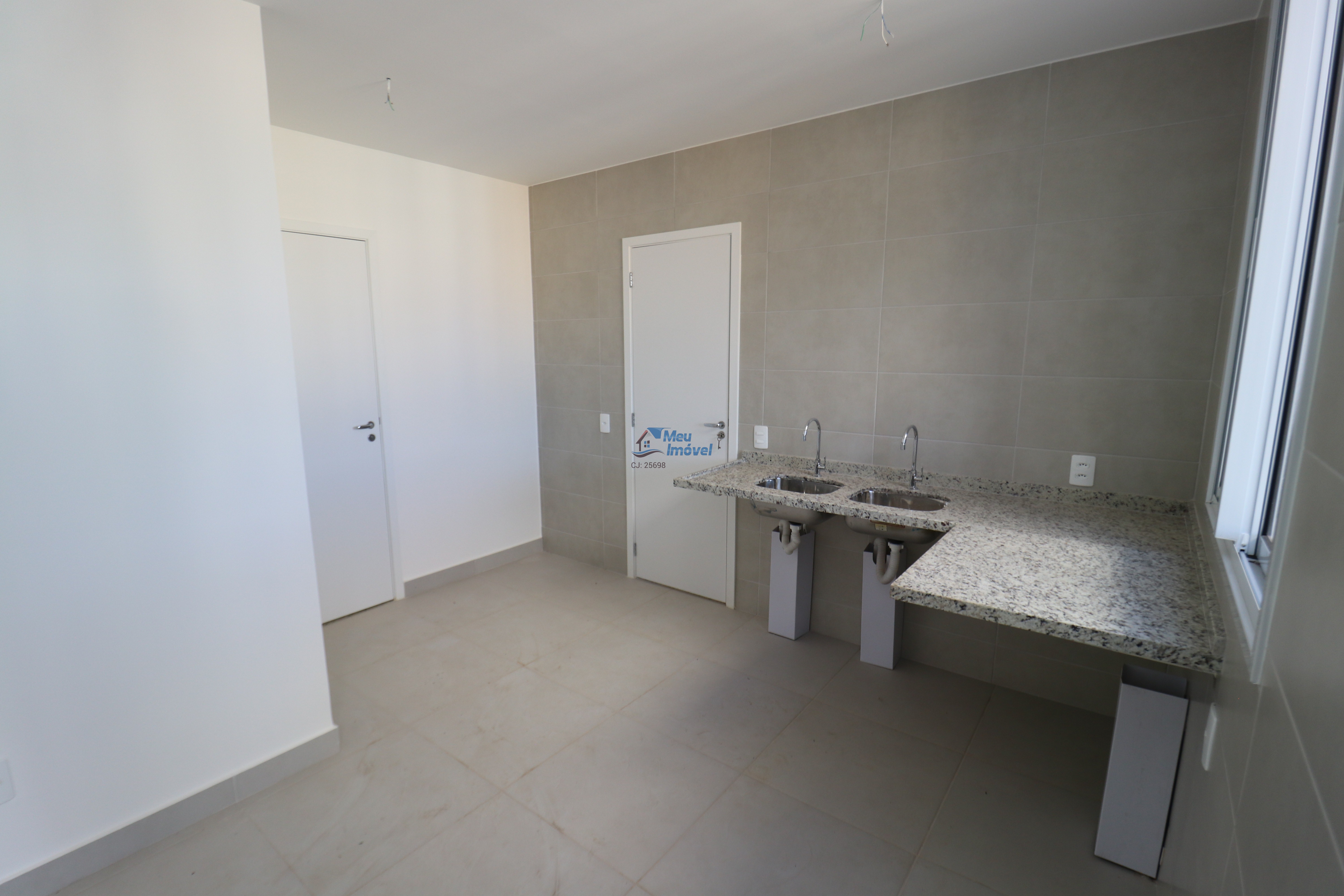 Cobertura à venda com 3 quartos, 188m² - Foto 4