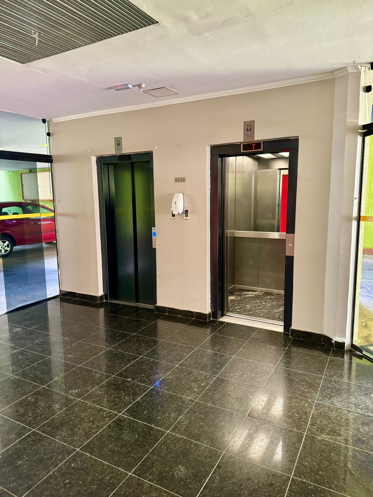 Apartamento à venda com 2 quartos, 72m² - Foto 7