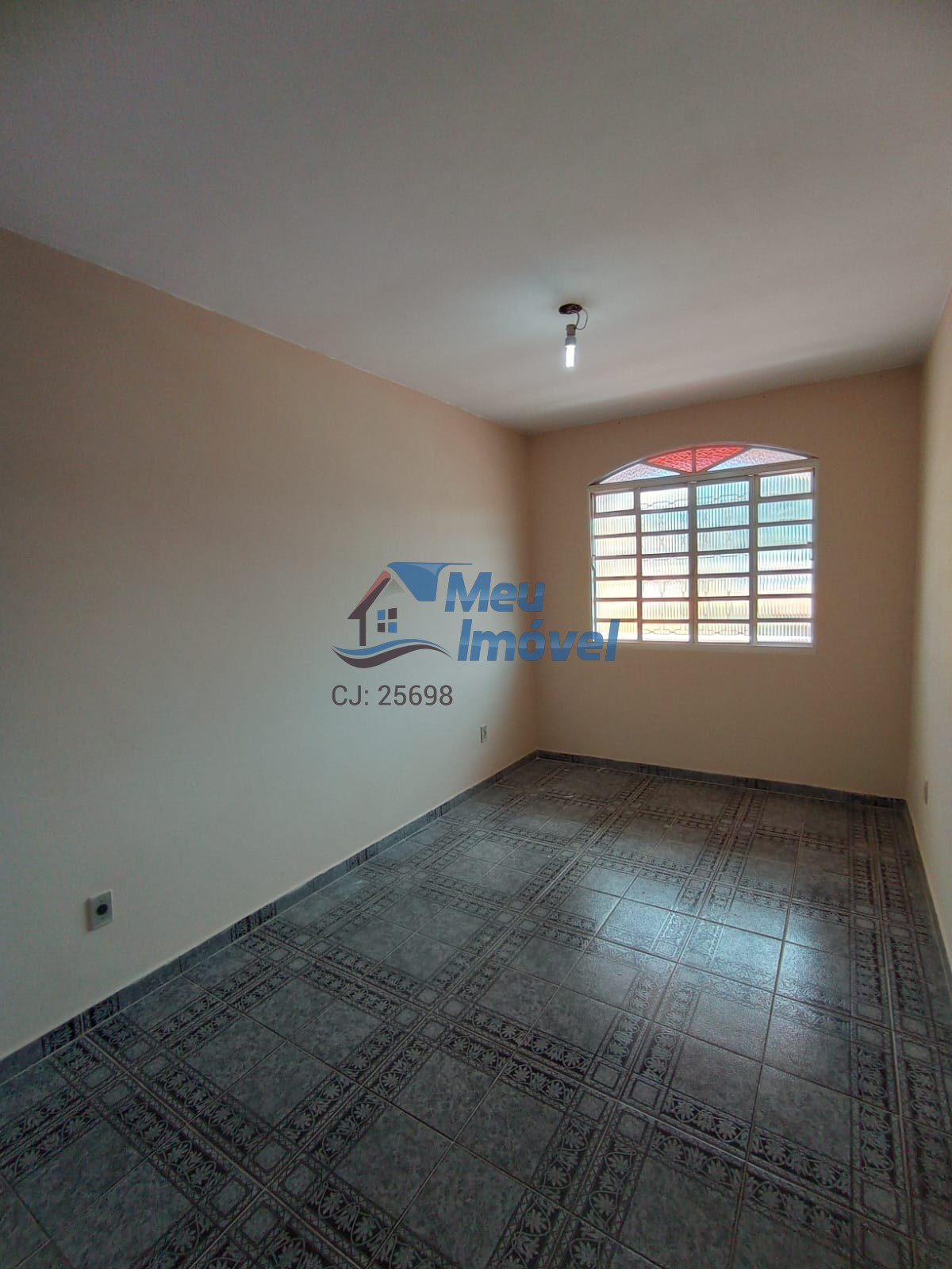 Casa à venda com 5 quartos, 200m² - Foto 17