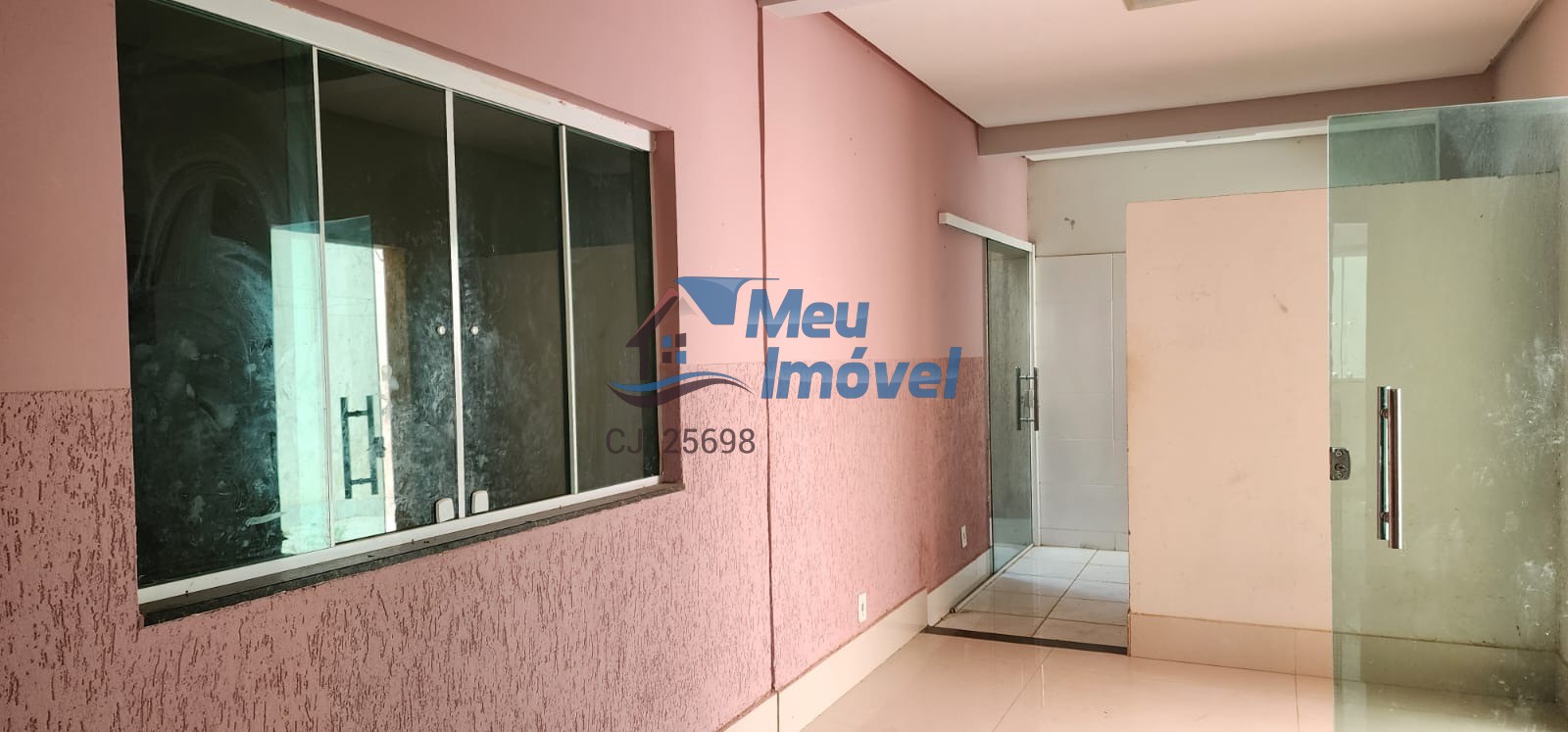 Casa à venda com 4 quartos, 300m² - Foto 9