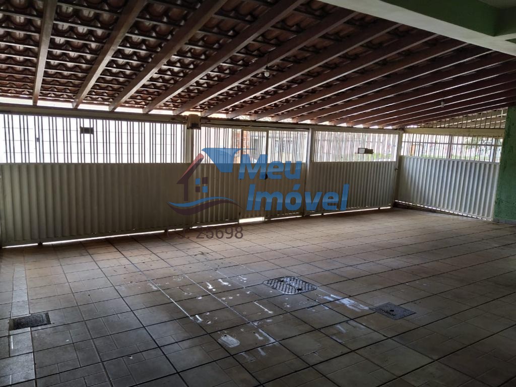 Casa à venda com 5 quartos, 350m² - Foto 4