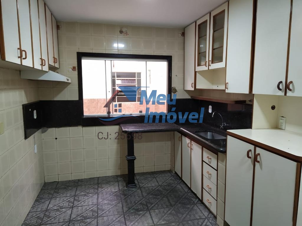 Casa à venda com 5 quartos, 350m² - Foto 11