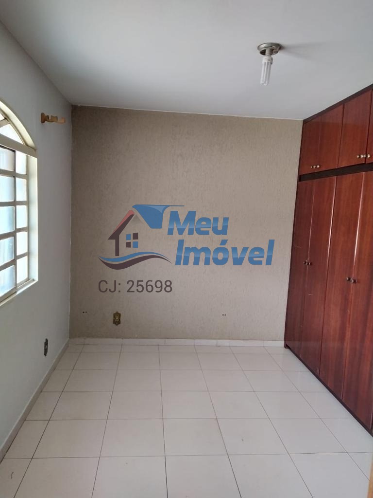 Casa à venda com 5 quartos, 350m² - Foto 12