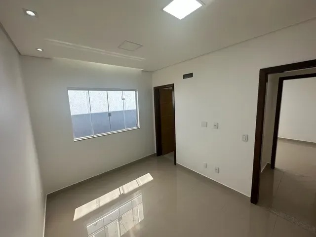 Casa à venda com 3 quartos, 230m² - Foto 7