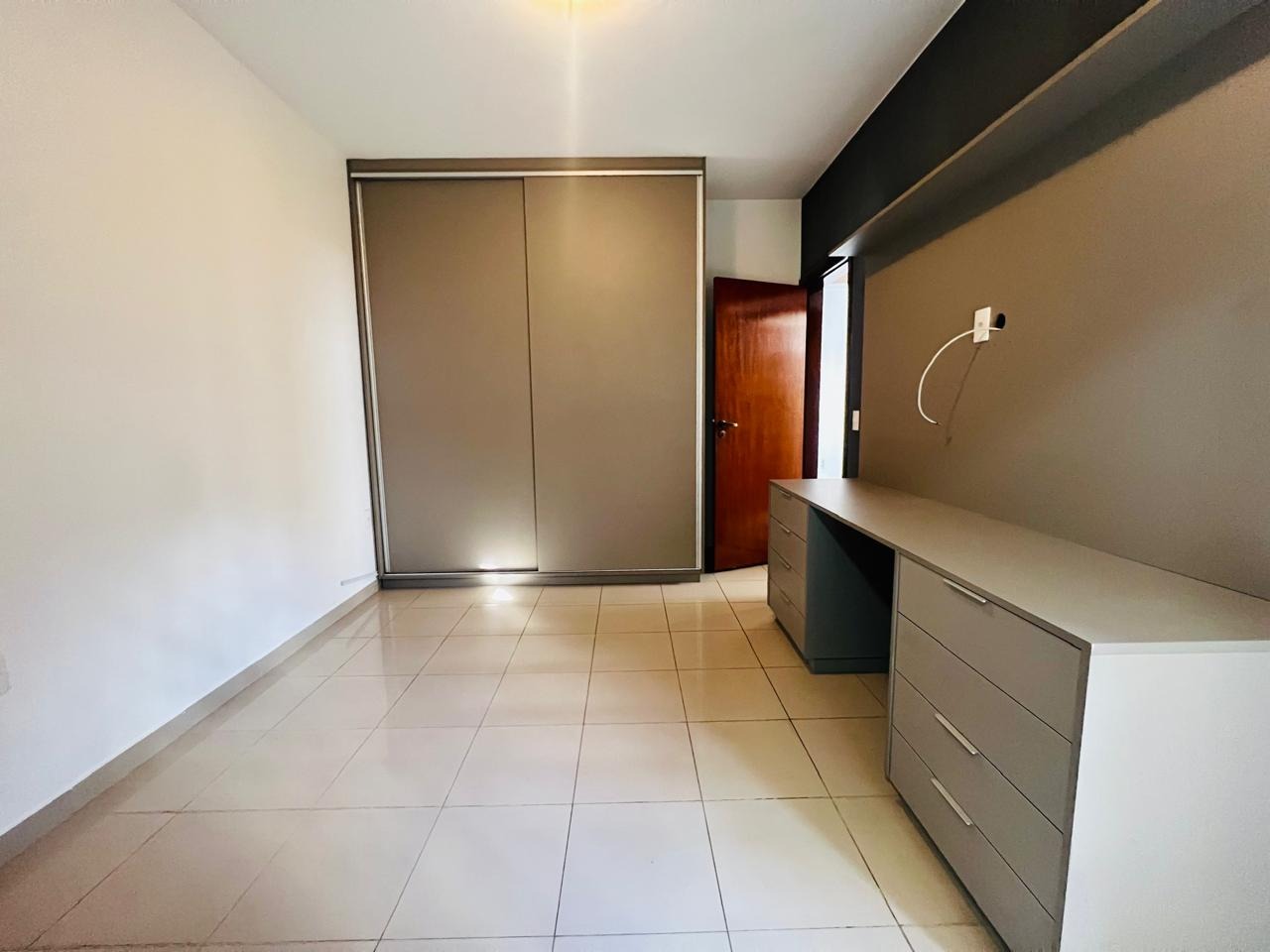 Casa à venda com 4 quartos, 300m² - Foto 5