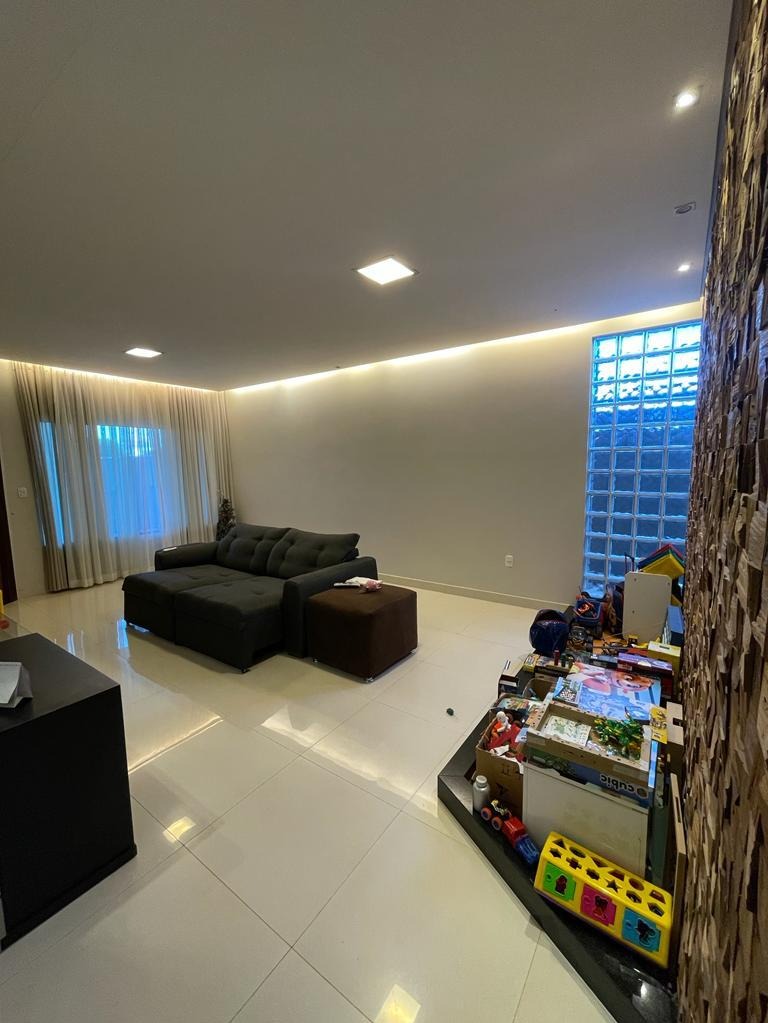 Casa à venda com 3 quartos, 400m² - Foto 3