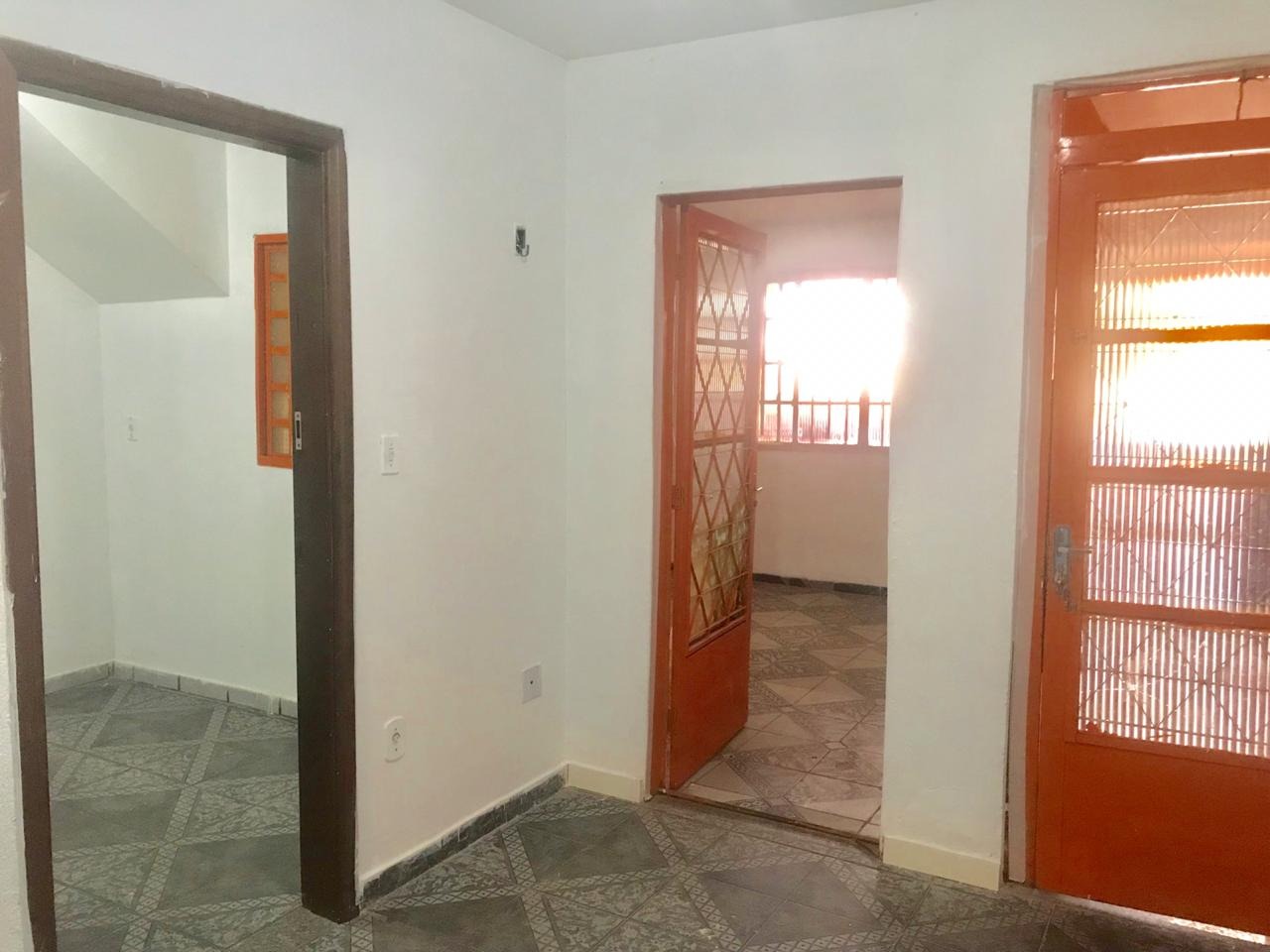 Casa para alugar com 2 quartos, 80m² - Foto 6