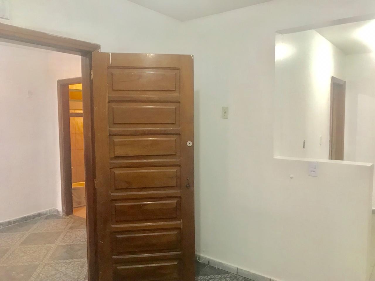 Casa para alugar com 2 quartos, 80m² - Foto 11