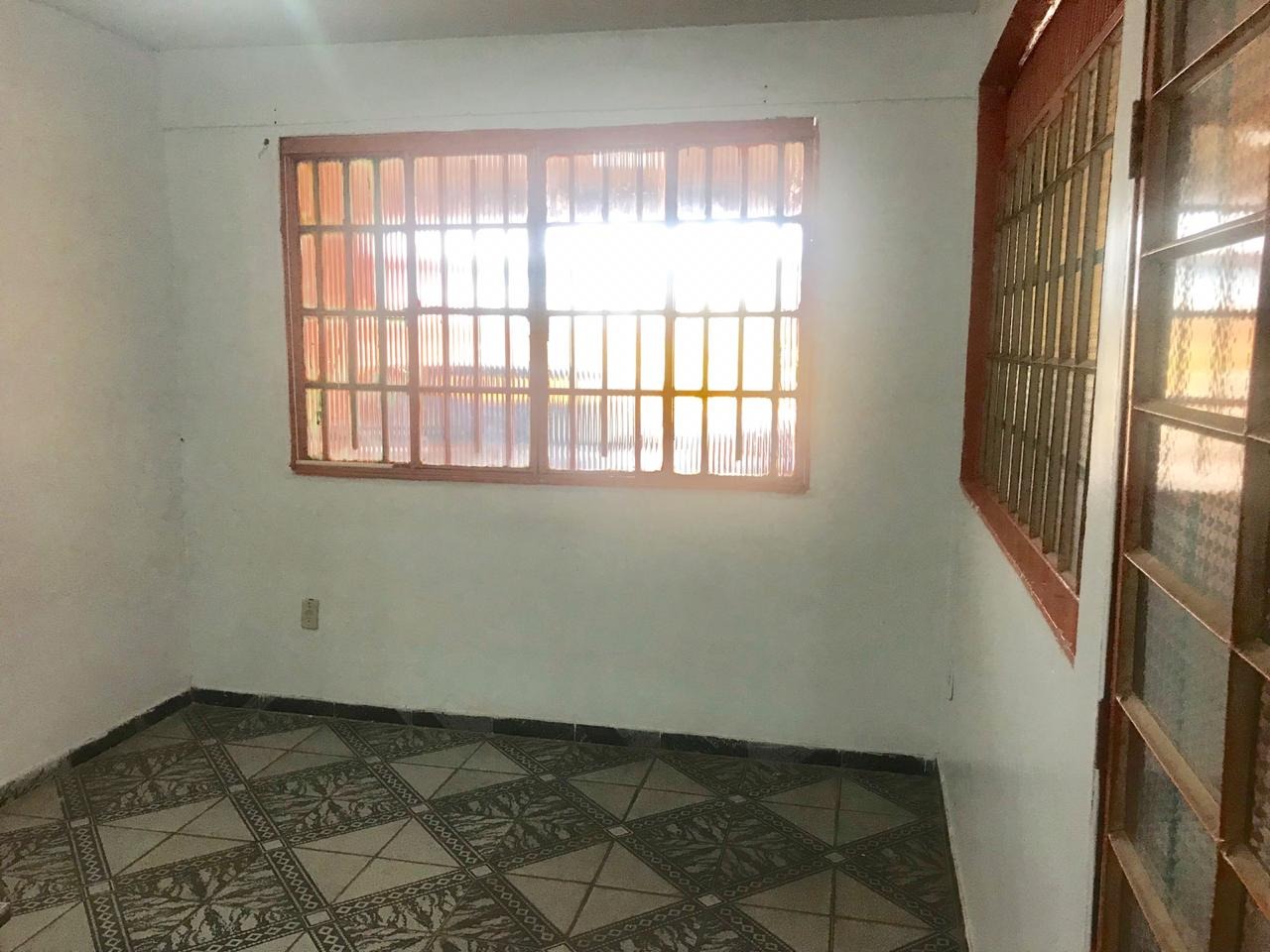 Casa para alugar com 2 quartos, 80m² - Foto 18