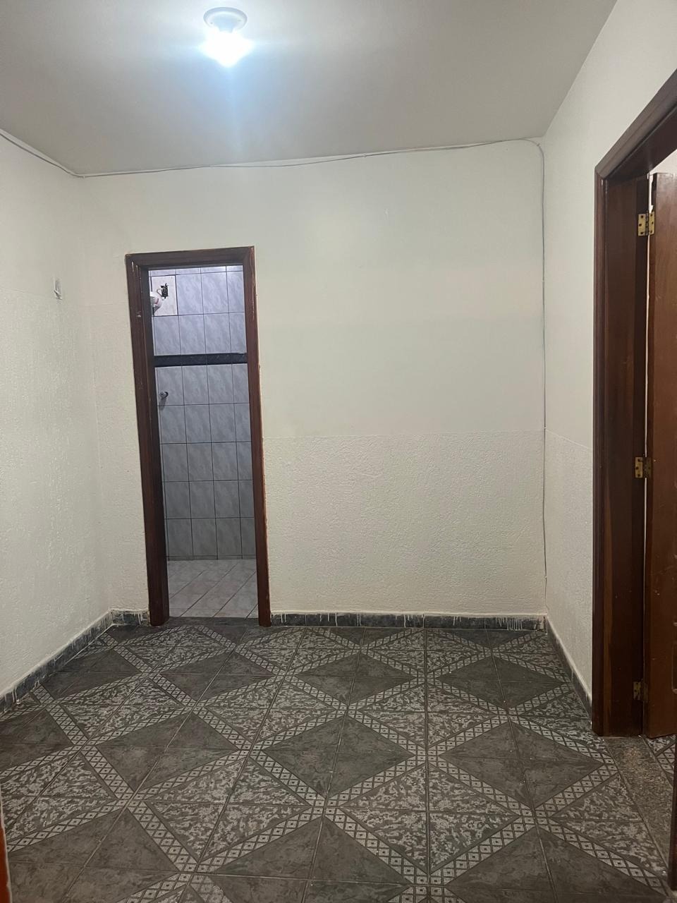 Casa para alugar com 2 quartos, 80m² - Foto 50