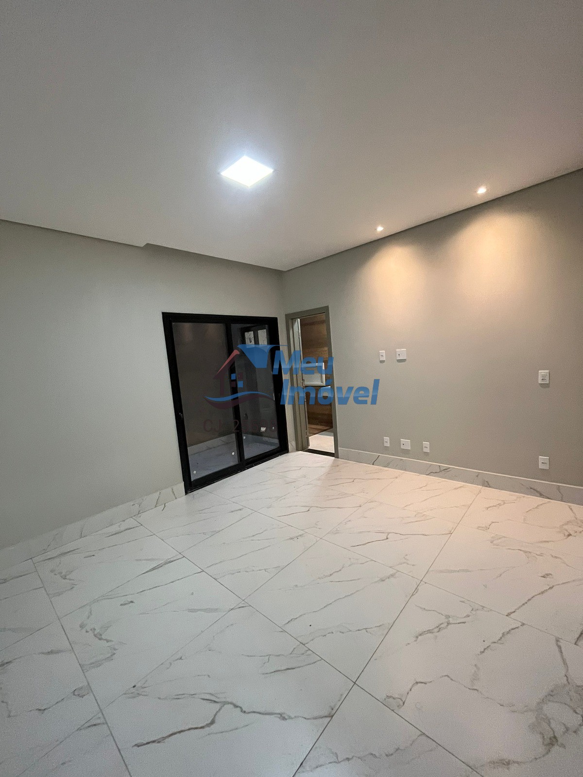 Casa à venda com 3 quartos, 250m² - Foto 13