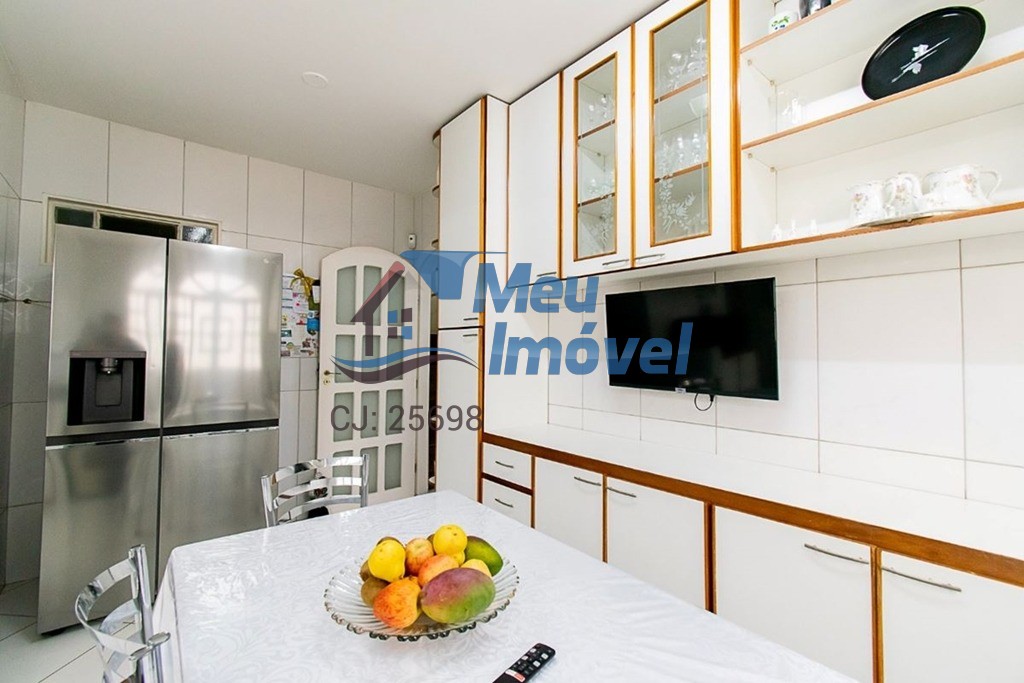 Casa à venda com 4 quartos, 300m² - Foto 19