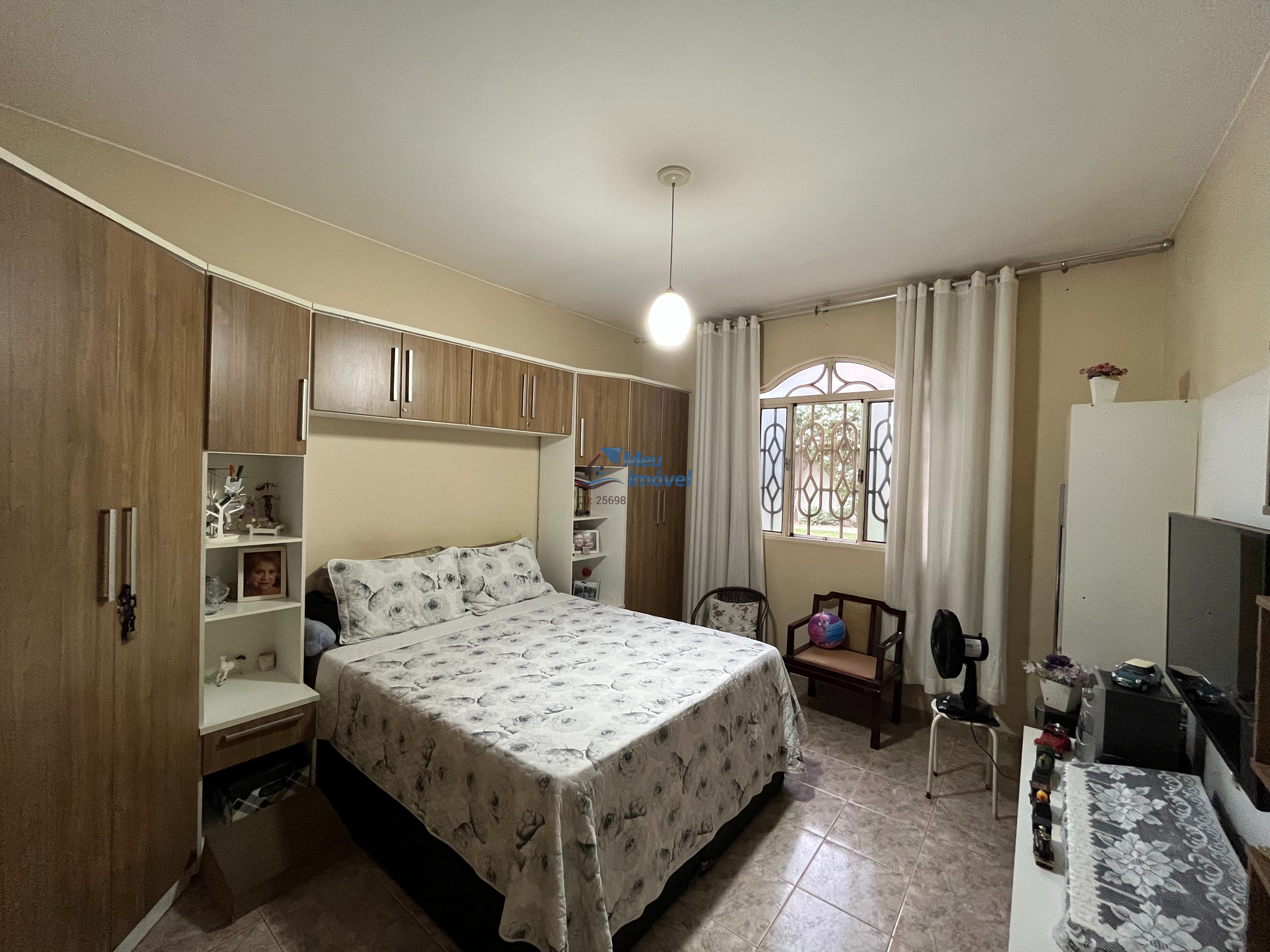 Casa à venda com 4 quartos, 300m² - Foto 12