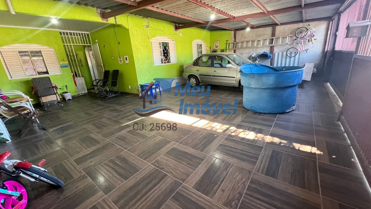 Casa à venda com 3 quartos, 150m² - Foto 2