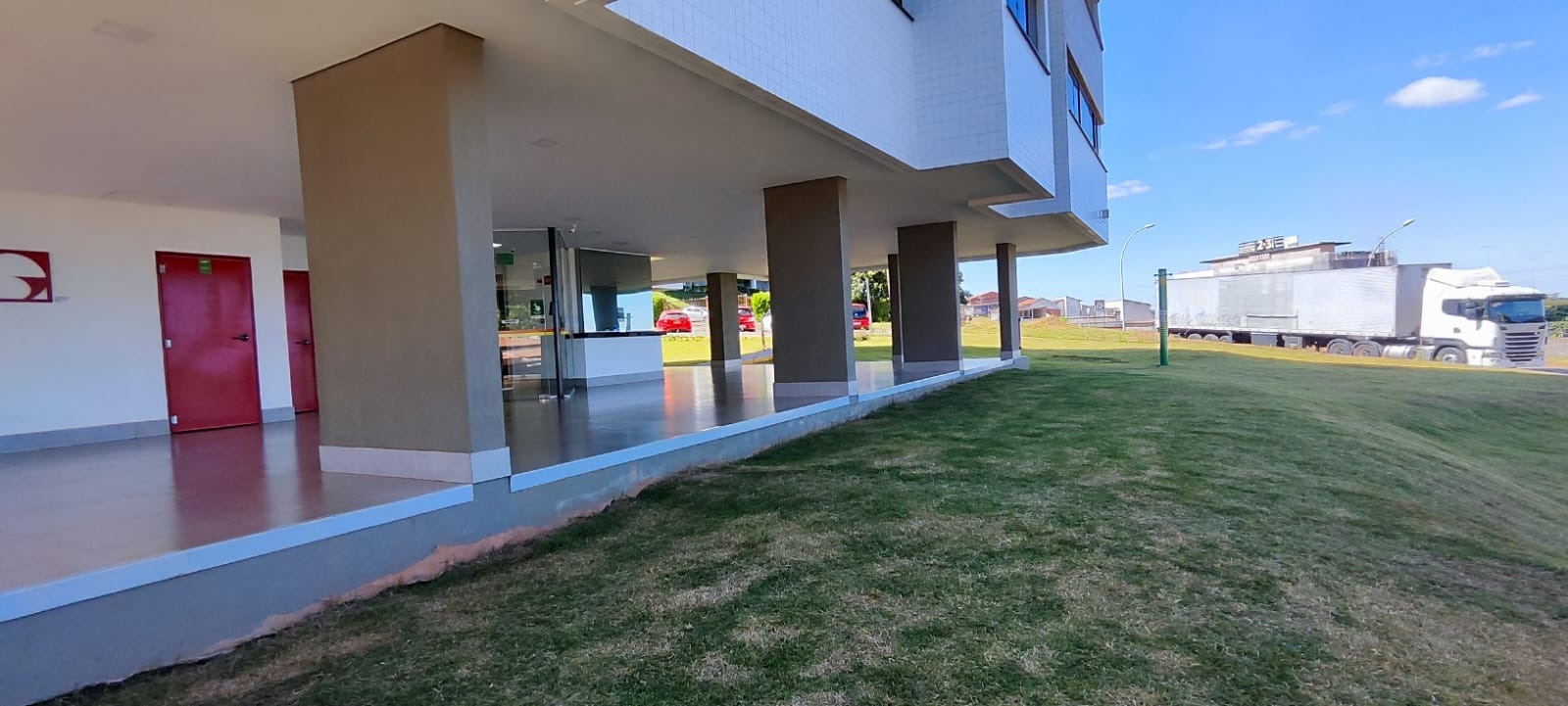 Apartamento à venda com 2 quartos, 67m² - Foto 27