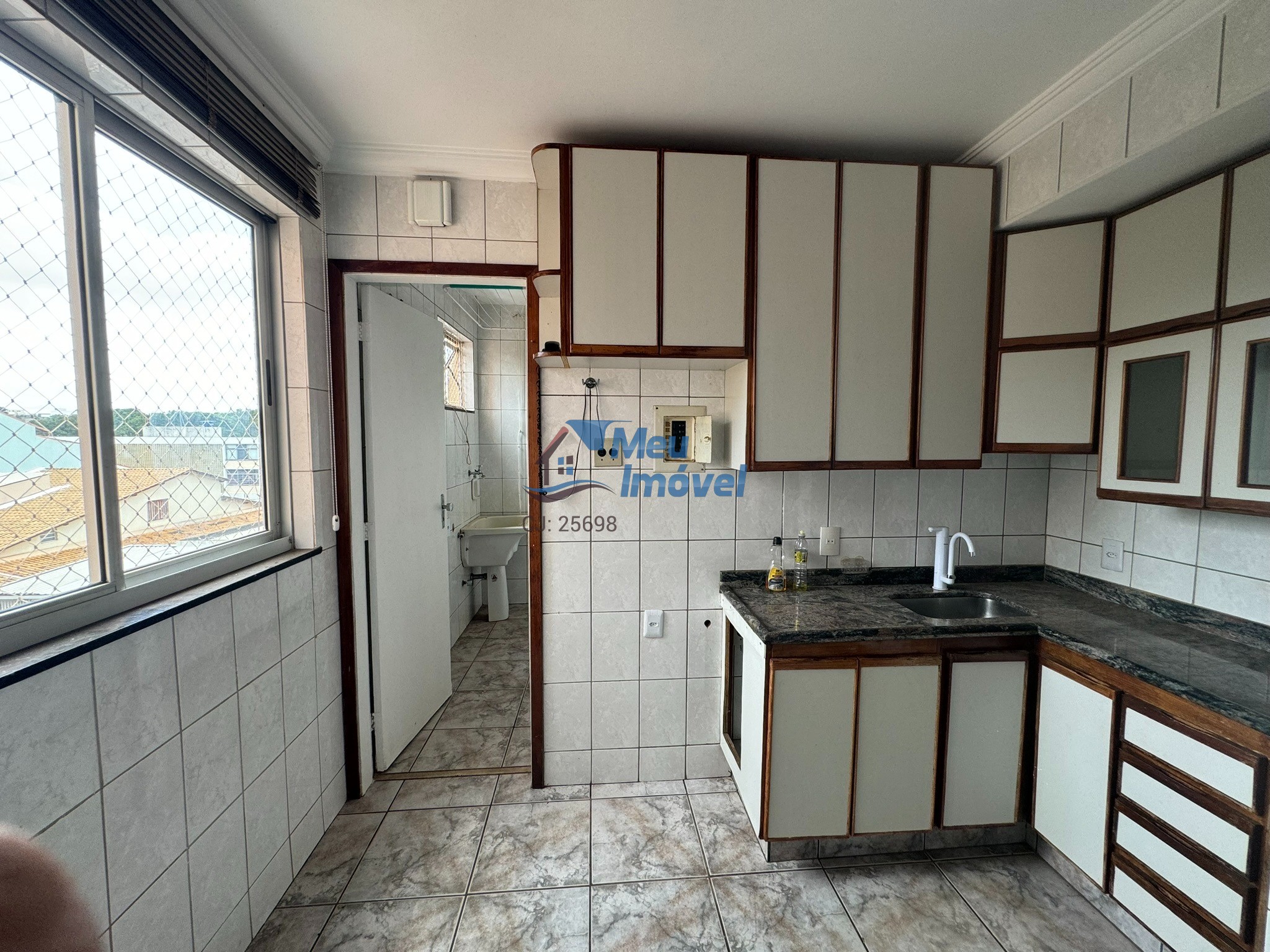 Apartamento à venda com 3 quartos, 80m² - Foto 3