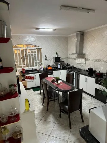 Casa à venda com 4 quartos, 800m² - Foto 8