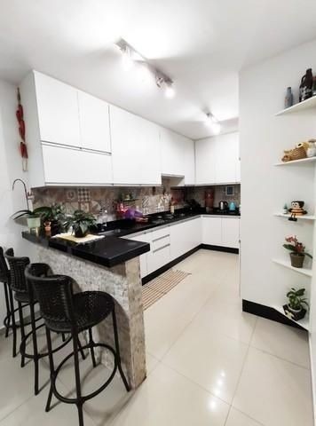 Casa à venda com 4 quartos, 200m² - Foto 15