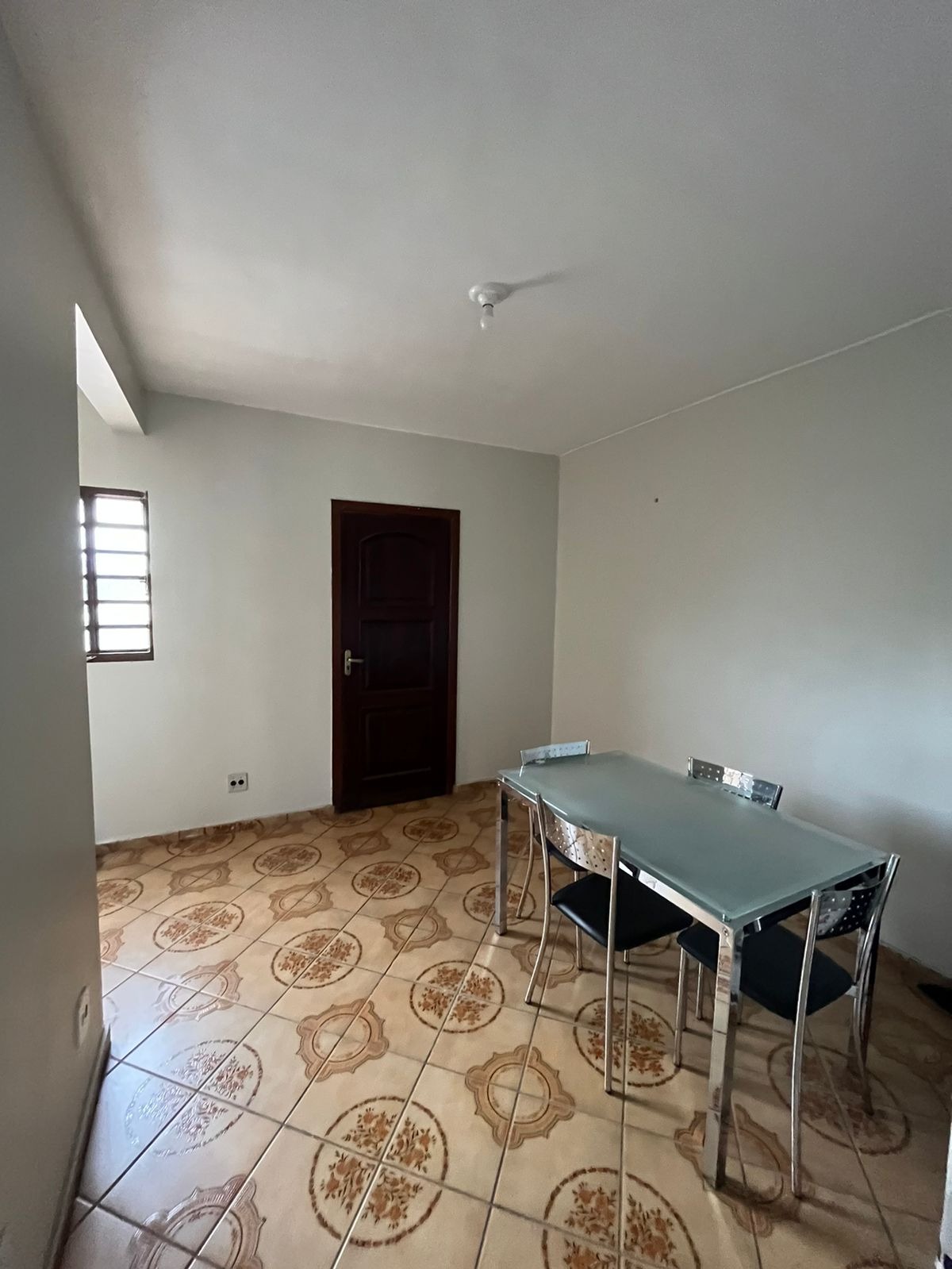 Casa à venda com 5 quartos, 300m² - Foto 7