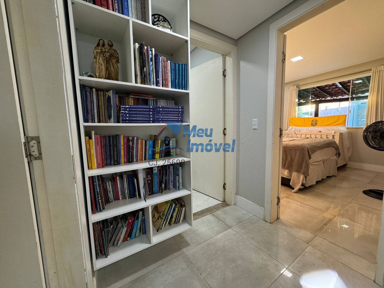 Casa à venda com 4 quartos, 250m² - Foto 13