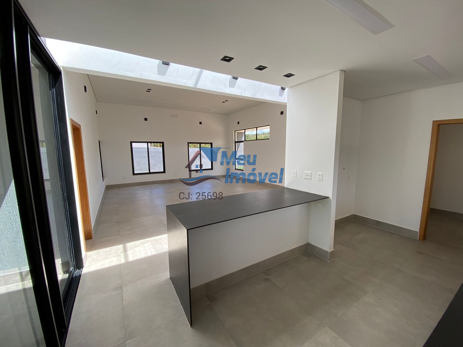 Casa à venda com 4 quartos, 260m² - Foto 18