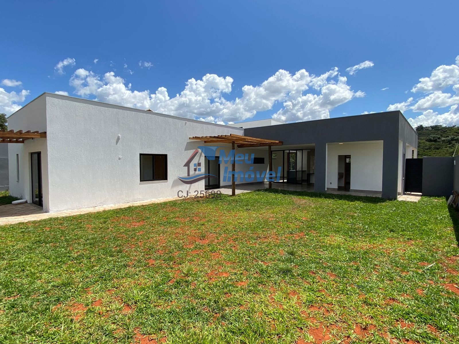 Casa à venda com 4 quartos, 260m² - Foto 33