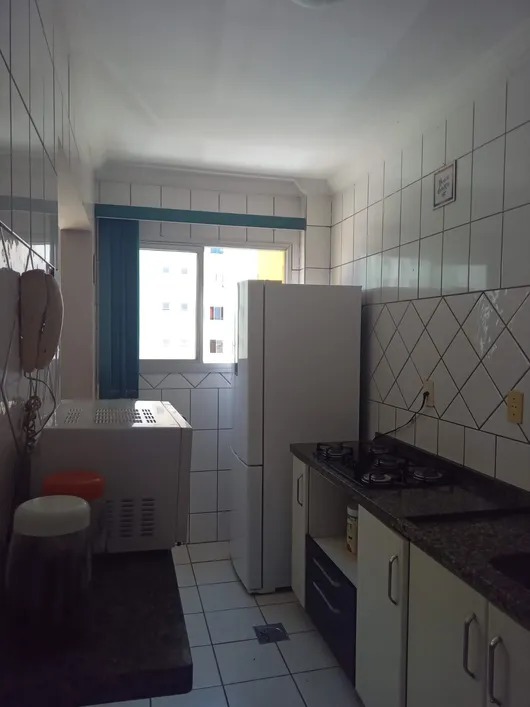 Apartamento à venda com 2 quartos, 55m² - Foto 3