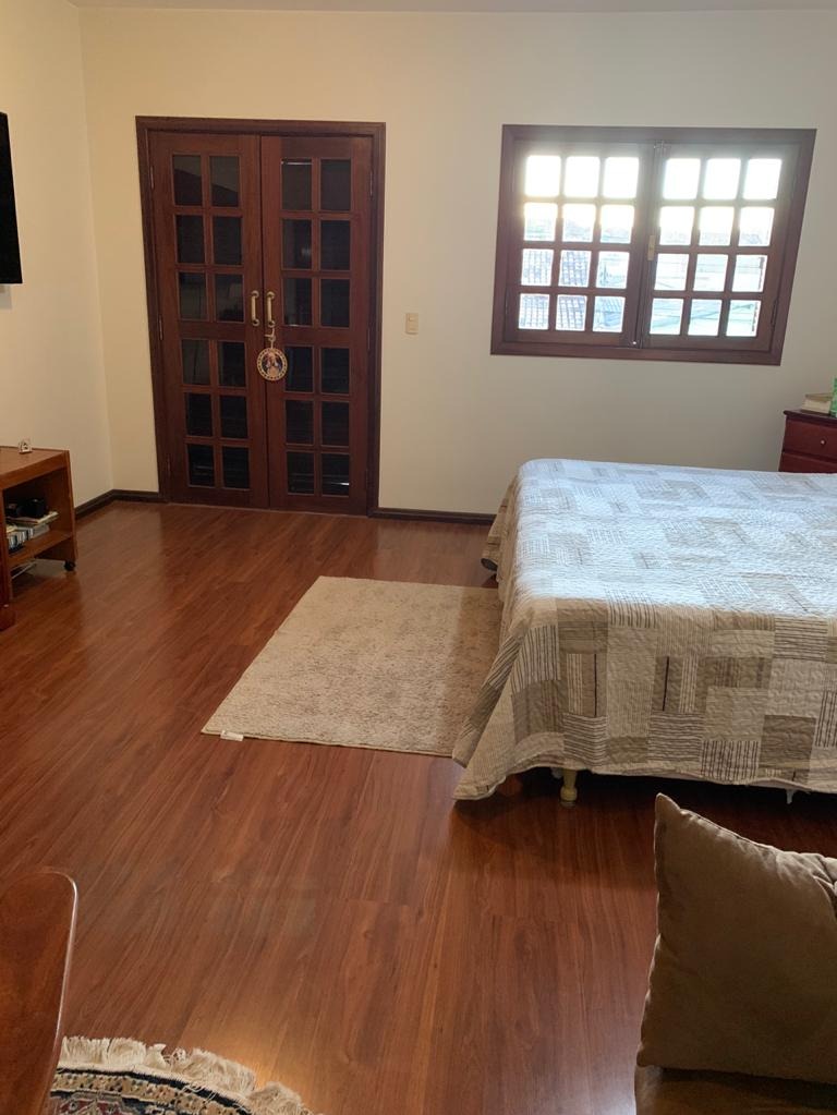 Casa à venda com 4 quartos, 320m² - Foto 9