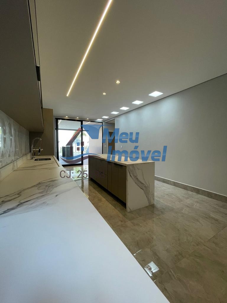 Casa à venda com 4 quartos, 320m² - Foto 13