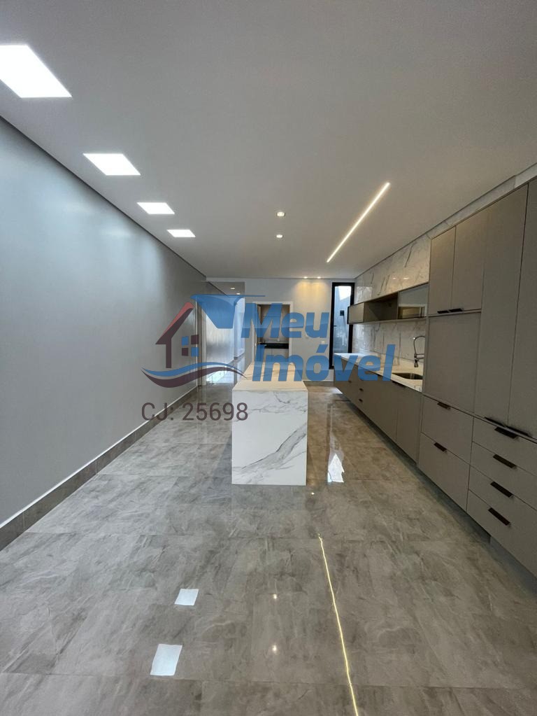 Casa à venda com 4 quartos, 320m² - Foto 16