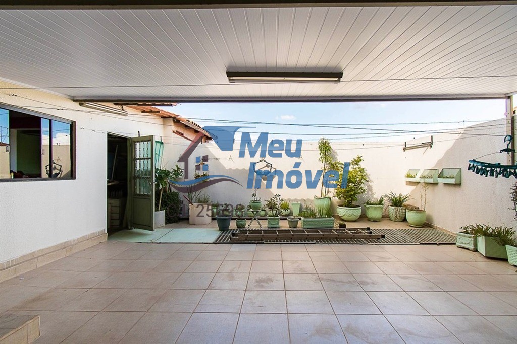 Casa à venda com 3 quartos, 360m² - Foto 47