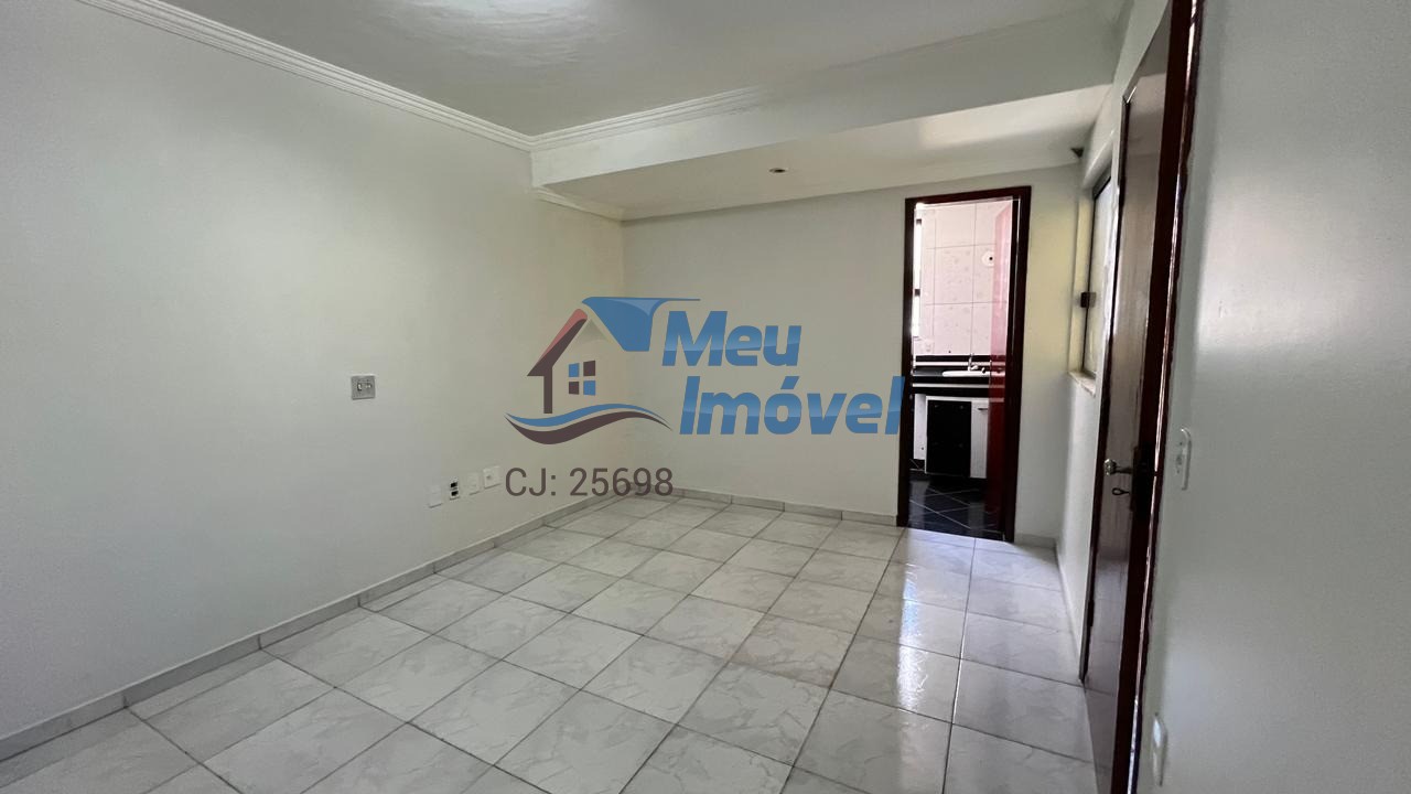 Casa à venda com 4 quartos, 105m² - Foto 14