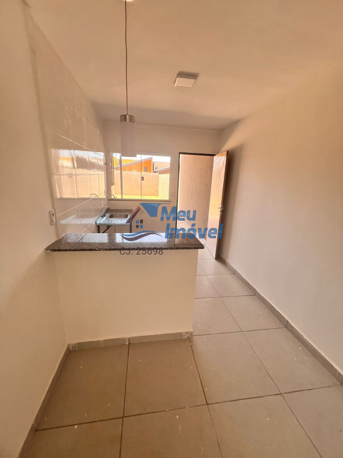 Casa à venda com 2 quartos, 81m² - Foto 3