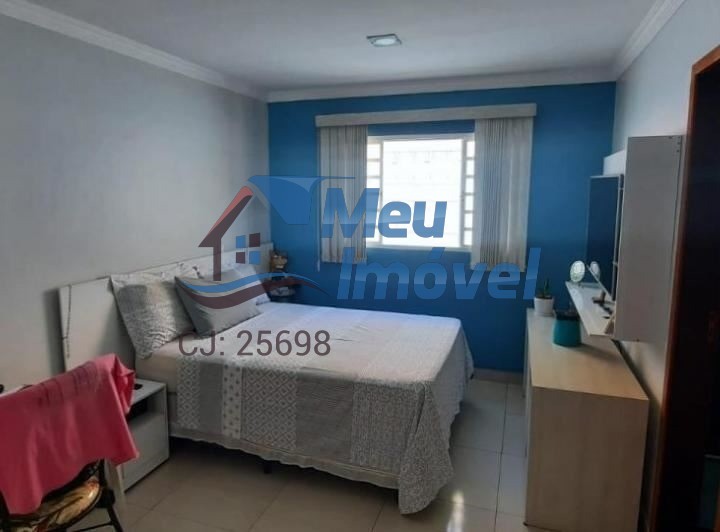 Casa à venda com 3 quartos, 180m² - Foto 11