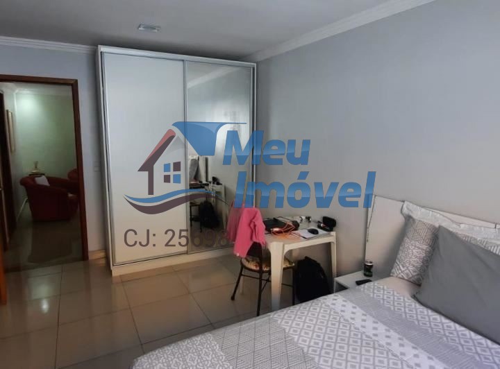 Casa à venda com 3 quartos, 180m² - Foto 18