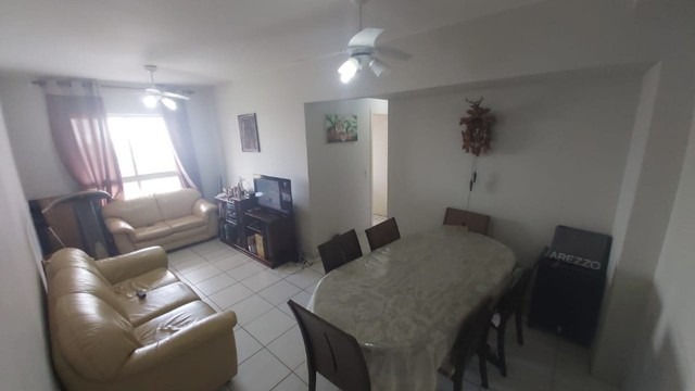 Apartamento à venda com 3 quartos, 79m² - Foto 2