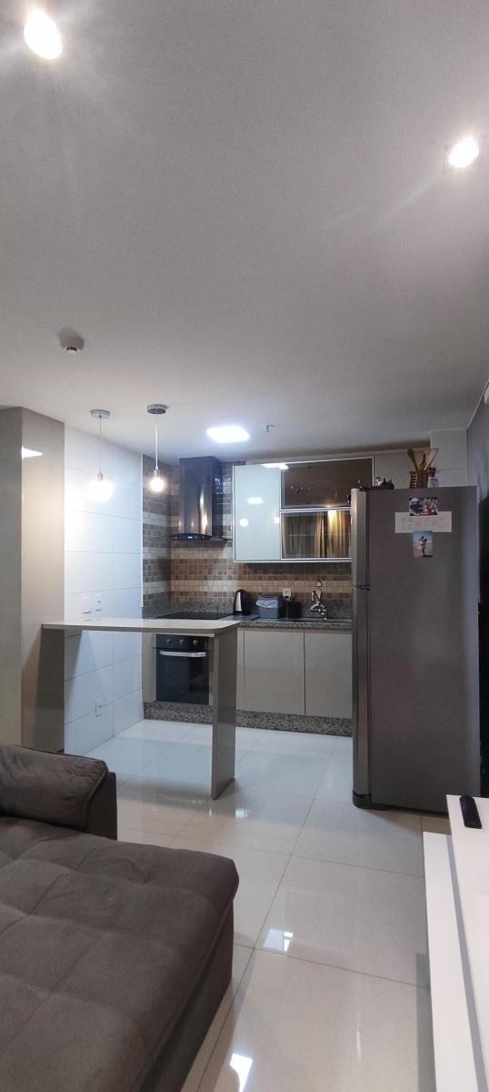 Apartamento à venda com 2 quartos, 58m² - Foto 3