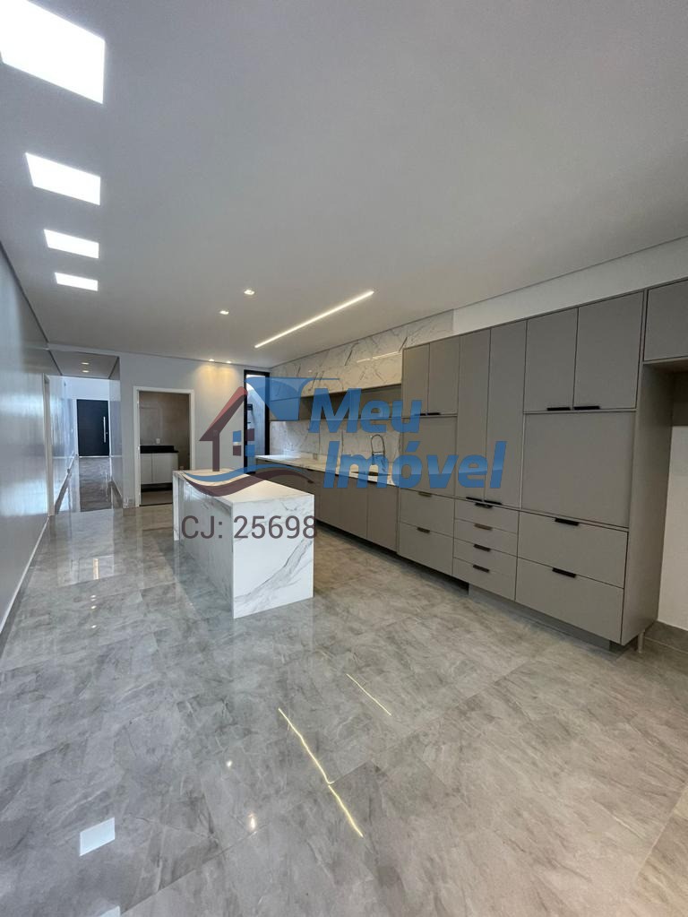 Casa à venda com 4 quartos, 320m² - Foto 17