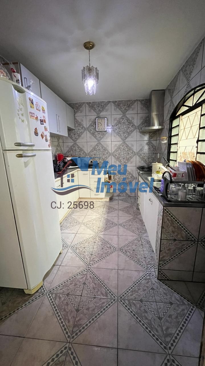 Casa à venda com 4 quartos, 150m² - Foto 10