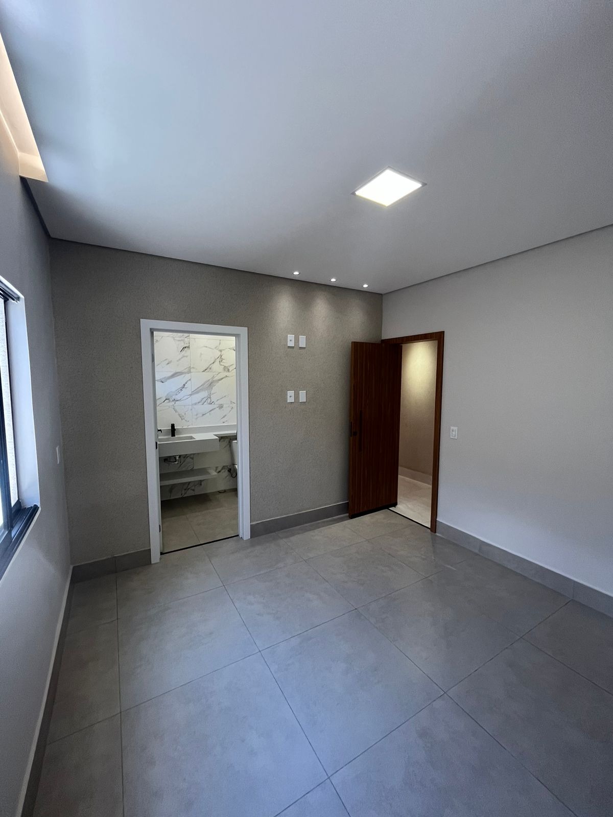 Casa à venda com 3 quartos, 250m² - Foto 14