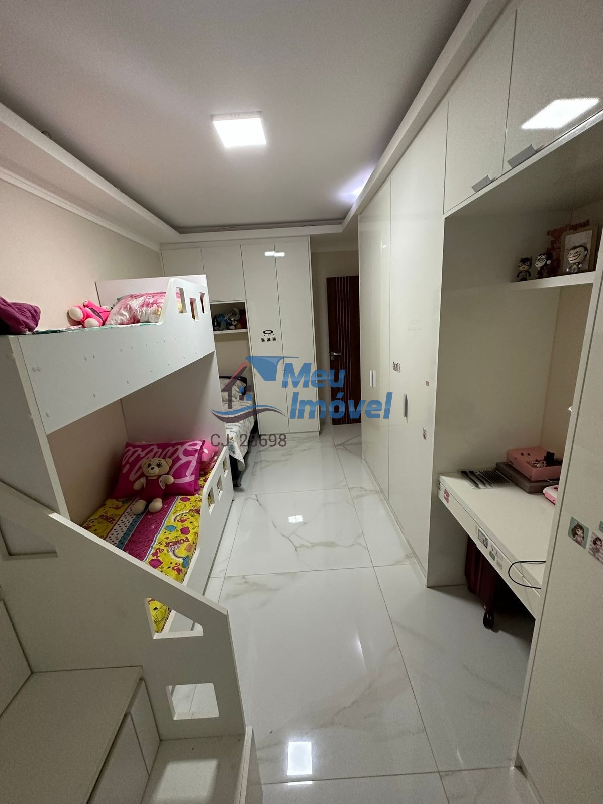 Casa à venda com 2 quartos, 100m² - Foto 7