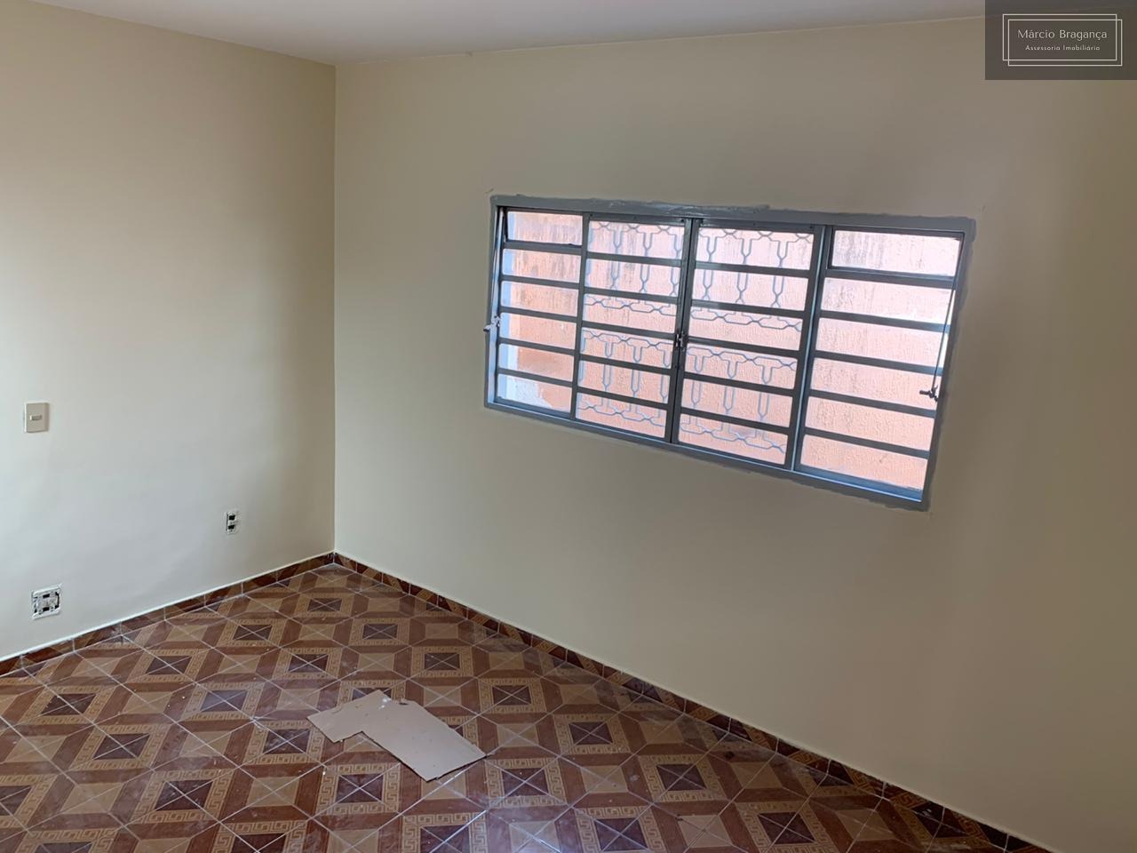 Casa à venda com 11 quartos, 410m² - Foto 1