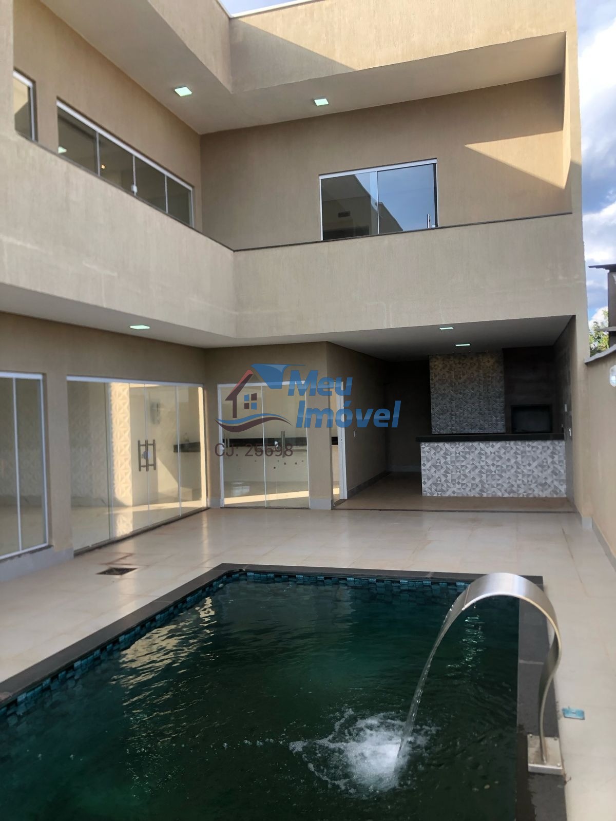 Casa à venda com 4 quartos, 350m² - Foto 16